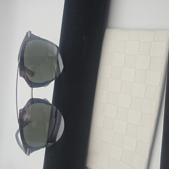 Christian Dior Mirrored Aviator Blue & Silver Women's Sunnies (NWOT)🩶💙🩶 - Picture 2 of 11